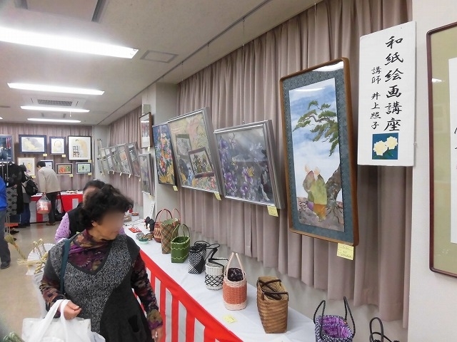 元気な先輩方に力をいただいた! 「シルバー人材センターふれあいフェス」と、昭和33年吉原一中卒業生の「三八展」_f0141310_08135902.jpg