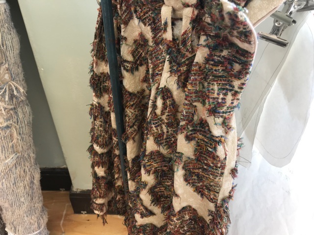 謎の生地屋_d0101846_08270747.jpeg