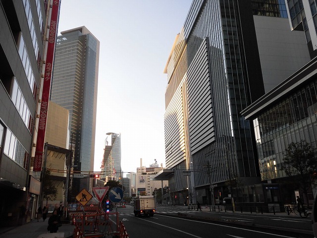 まだまだ増えていく！　研修で出かけた名古屋駅周辺の高層ビル群_f0141310_07375891.jpg