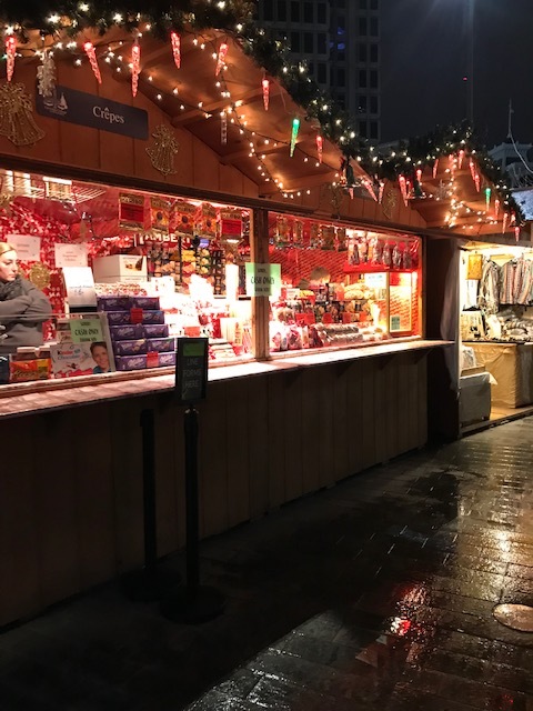 早くもクリスマスビレッジ登場_d0269832_23182510.jpeg