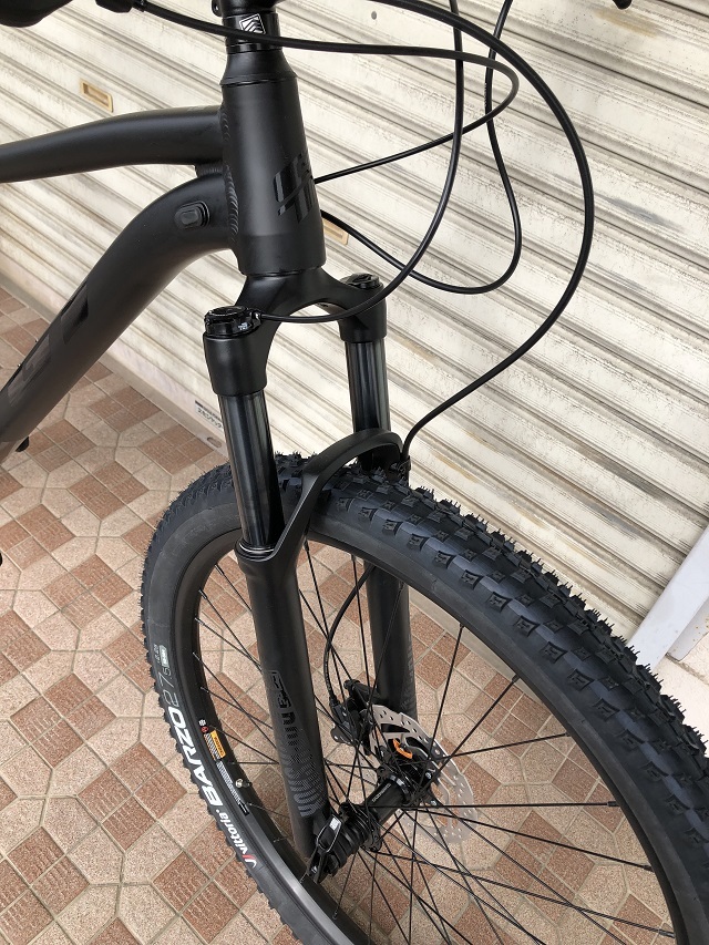 GT Avalanche Expert　27.5 2020モデル　Mサイズ入荷！_a0287235_16494575.jpg