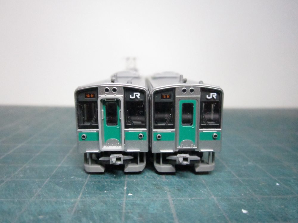 KATO 701系1000番台仙台色2輌セット 入線 : 動力車操縦者 N
