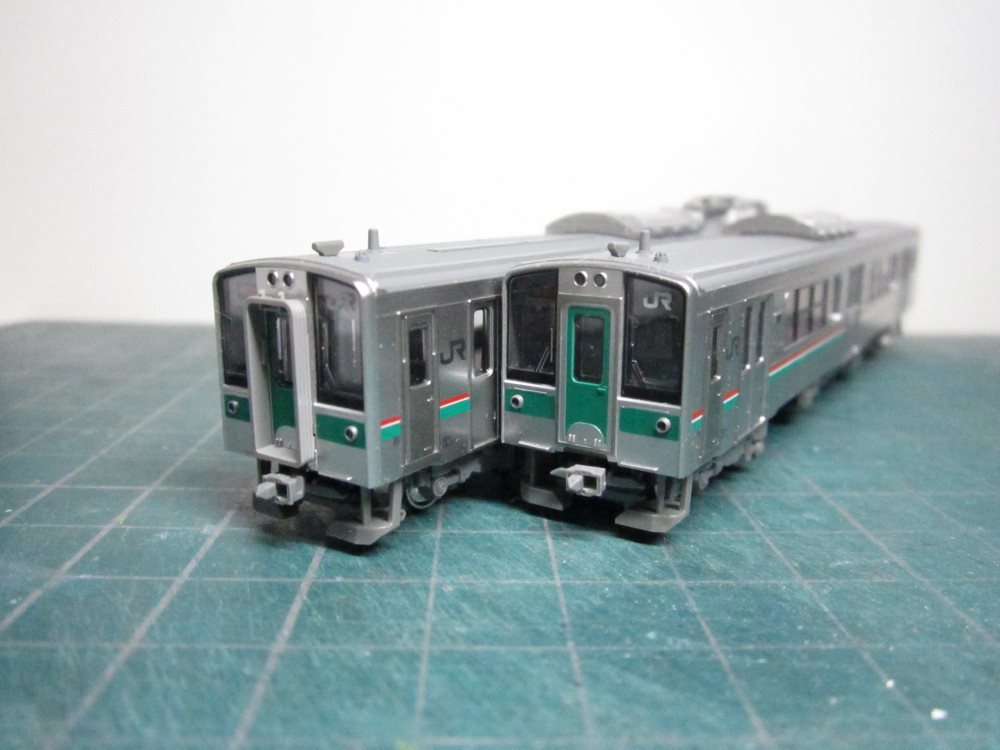 KATO 701系1000番台仙台色2輌セット 入線 : 動力車操縦者 N
