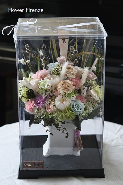 プリザーブドフラワーで作る一周忌アレンジ Flower Firenze プリザーブドフラワーで作る一周忌アレンジ Flower Firenze