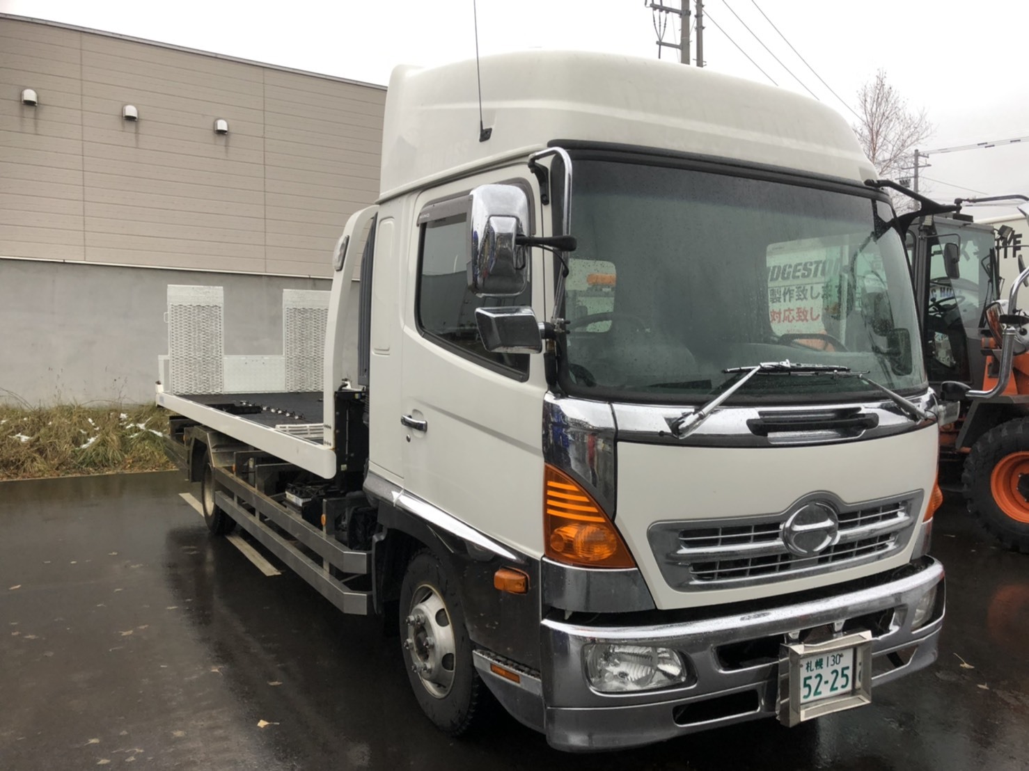 11月27日(水)TOMMYBASEブログ☆カスタムカー🎶セダン専門♬レクサス専門♬LS460☆LS600☆フーガ🎶レガシィ♬クラウン♬希少車✨限定車✨自社ローン_b0127002_19300581.jpg