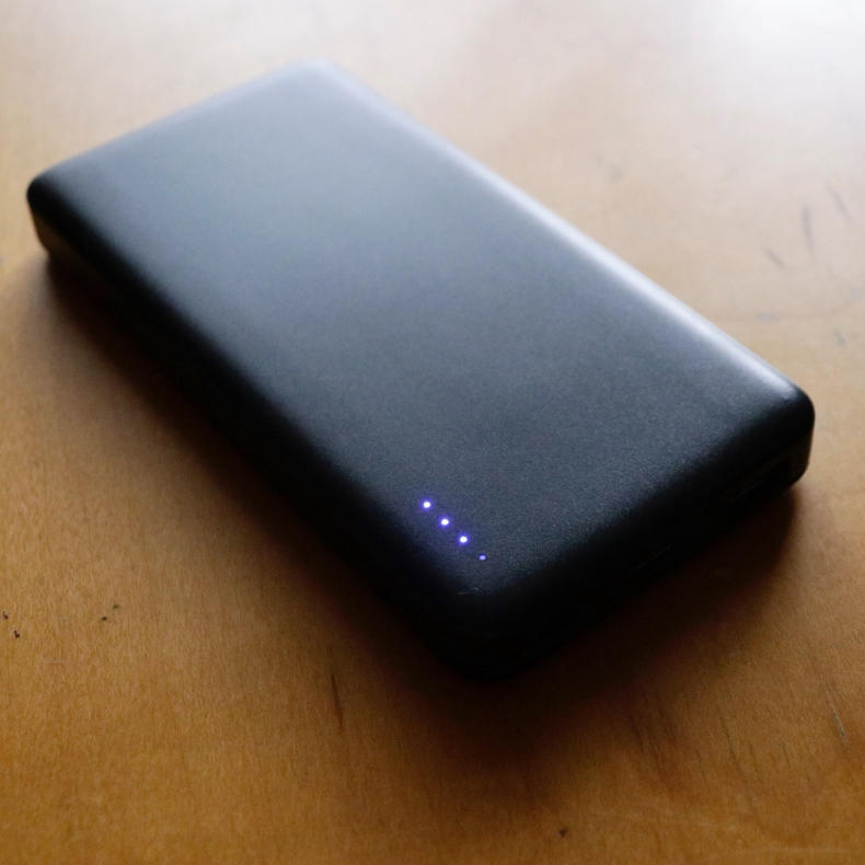 【PR】CHOTECH製の大容量10,000mAhモバイルバッテリー_c0060143_19453668.jpg