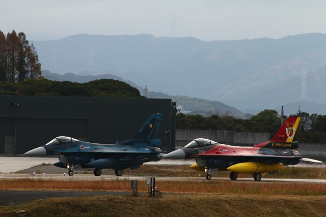 本日の築城基地 F-4EJと第6飛行隊記念塗装機 2019年11月26日