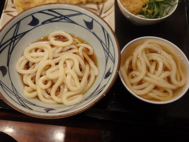 丸亀製麺 伊丹南店_c0118393_18234030.jpg