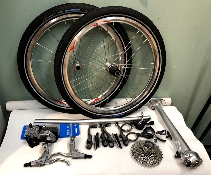 Dahon カスタム　ボードウォーク Shimano 105 11s引き取り限定 カスタムバイク】ロングセラーであるBoardWalkをアウトドア仕様