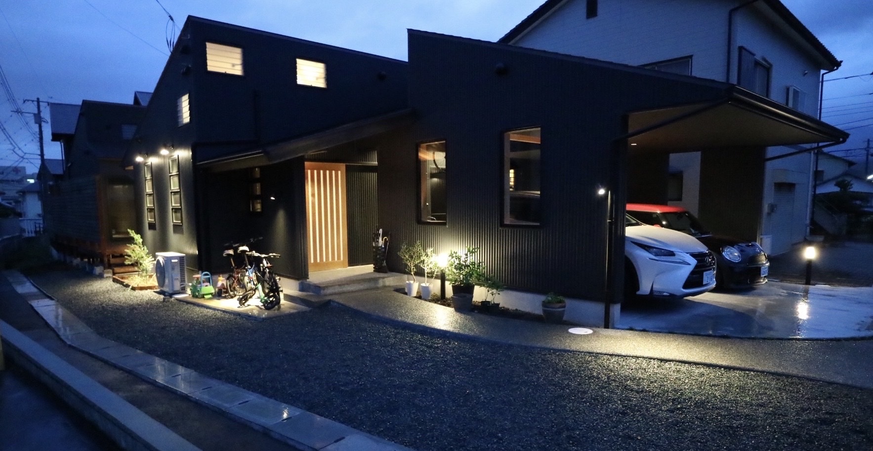 2台分のガレージと中庭がある平屋の珪藻土と無垢の木で建てる自然素材の家 生活編 自然素材の家造りブログ 探彩工房 たんさいこうぼう 建築設計事務所 太陽熱で床暖房するソーラーシステムの自然素材の家に年以上住んでいる設計士が 別荘 注文住宅を専門に設計 2台分のガレージと中庭がある平屋の珪藻土と無垢の木で建てる自然素材の家 生活編 自然素材の家造りブログ 探彩工房 たんさいこうぼう 建築設計事務所 太陽熱で床暖房するソーラーシステムの自然素材の家に年以上住んでいる設計士が 別荘 注文住宅を専門に設計