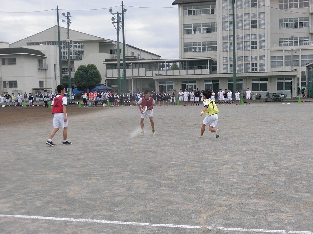クラス対抗でアルティメットを戦う富士高の球技大会_f0141310_07351601.jpg