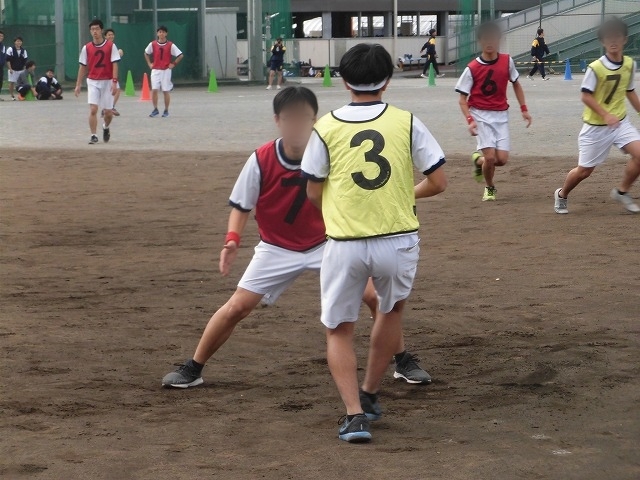 クラス対抗でアルティメットを戦う富士高の球技大会_f0141310_07360117.jpg