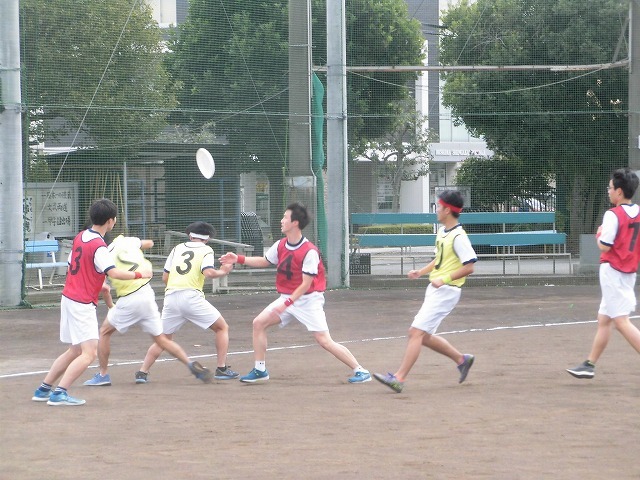 クラス対抗でアルティメットを戦う富士高の球技大会_f0141310_07360963.jpg