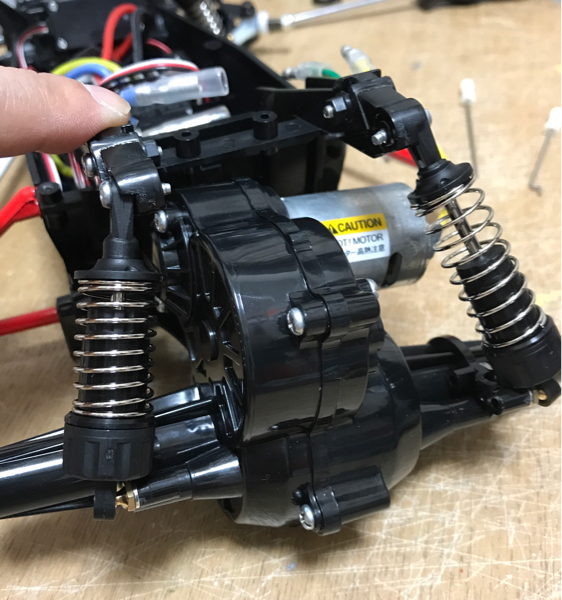 タミヤグラスホッパー XBカスタム 純正パーツでリヤサス オイル