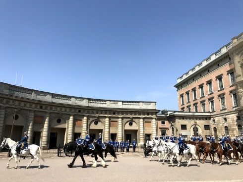 スウェーデン旅行⑳　大聖堂と、豪華絢爛だけど残酷な王宮_a0162960_05581350.jpg