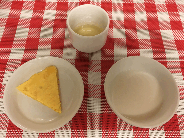 11/28の給食 お誕生日献立でした!_c0293682_17353153.gif