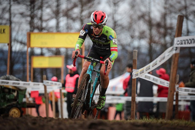 金栄堂サポート:SNEL CYCLOCROSS TEAM・積田連選手 UCI Class1 Rapha SuperCross Nobeyamaご報告&Fact®インプレッション!_c0003493_20312147.jpg