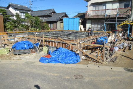 「駒場の家」アンカーチェック&コンクリ打ち_b0179213_19100827.jpg