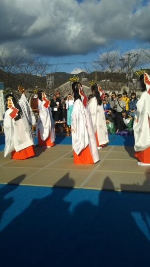 秋の大祭にて_c0155326_06173409.jpg