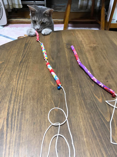 初!猫のおもちゃ★ちりめんじゃらし★完成しました!_d0156981_15380181.jpg