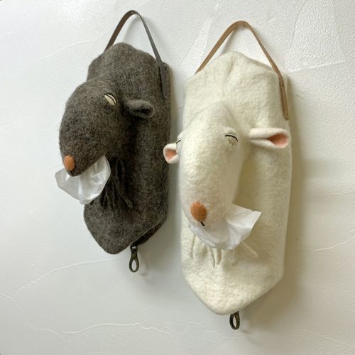 ZÜS(ズス)のフェルト作品たち : 届けられたもの