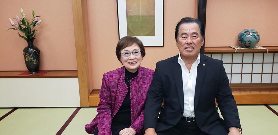 スーパー女将が率いる、老舗鰻屋さん「丸よ」に連れていって貰いました。_c0186691_16541313.jpg
