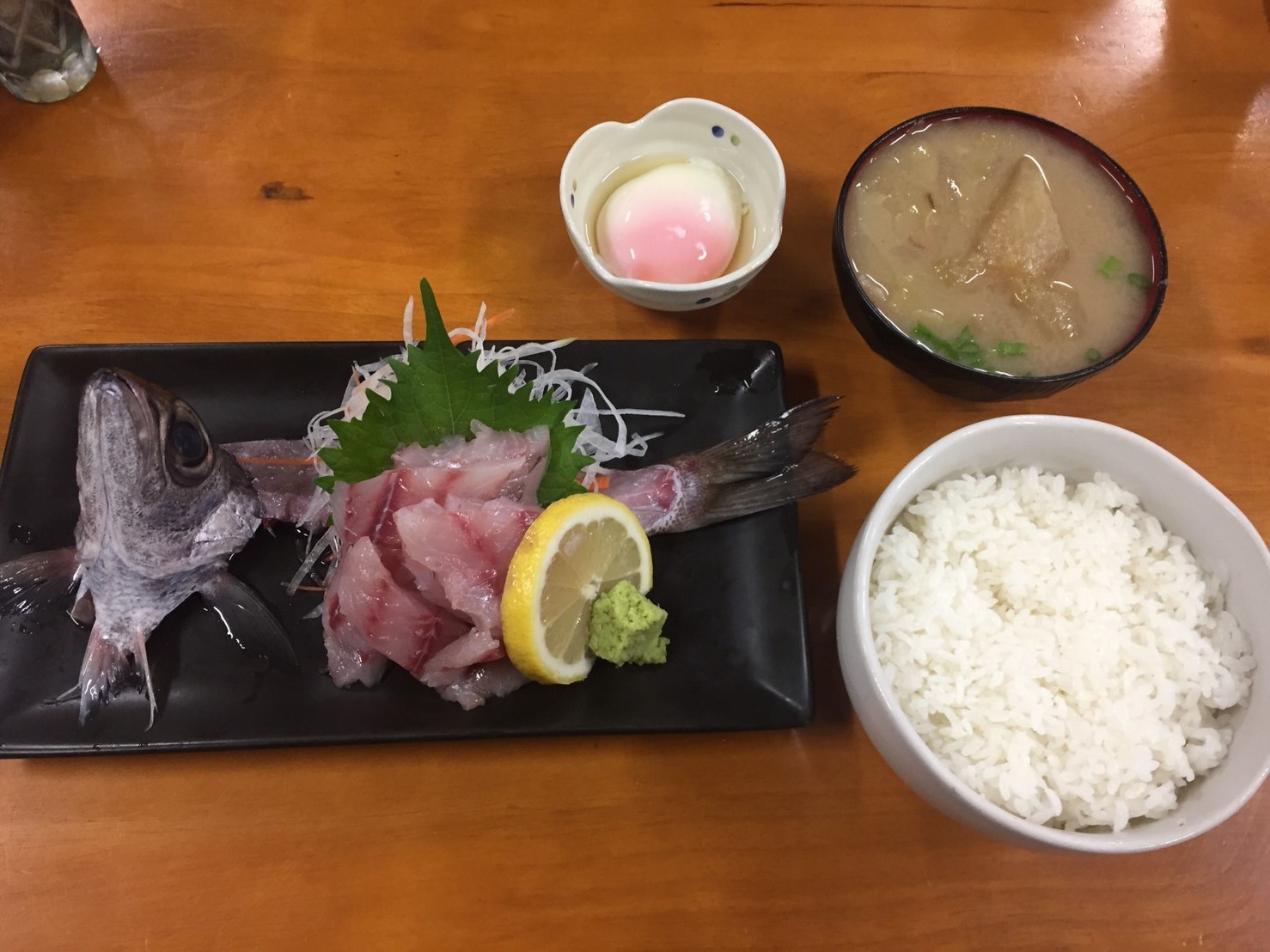 おはよう堂 黒ムツ ネギトロ丼 裏luz おはよう堂 黒ムツ ネギトロ丼 裏luz