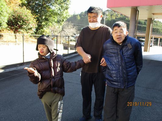 11/29 日中活動_a0154110_13210386.jpg