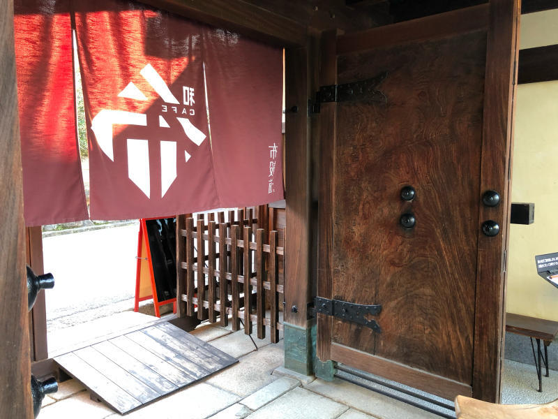 法隆寺近くのカフェ「布穀薗」で木のインテリアに囲まれランチ_e0415021_13331226.jpg