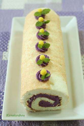 10月のお菓子・紫芋のロールケーキ_a0392423_09150570.jpg