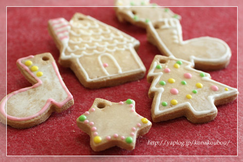 クリスマスのお菓子たち・オーナメントクッキー_a0392423_09165705.jpg