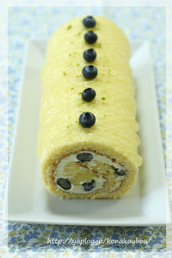 5月のお菓子・パインのロールケーキ_a0392423_10070990.jpg