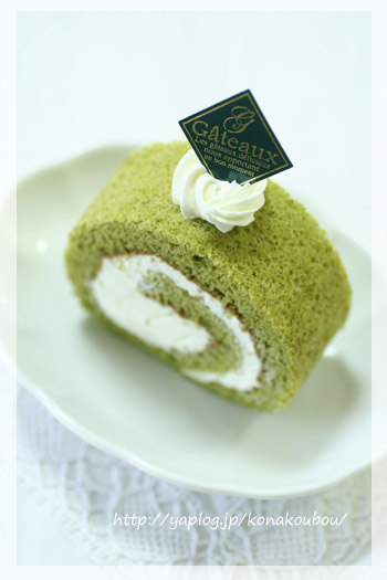 3月のお菓子・シンプル抹茶のロールケーキ_a0392423_23150244.jpg