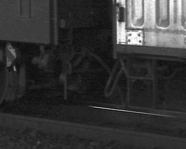 KATOのNゲージ東海道山陽荷物車後期セットとオユ14・スユ44の電気暖房の話_f0203926_1931736.jpg