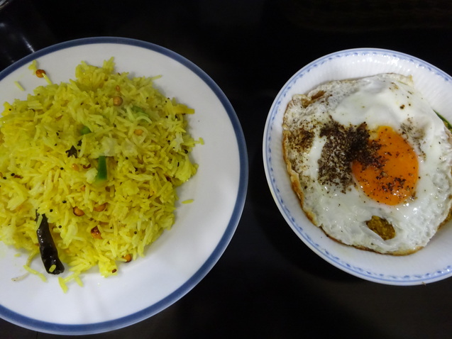 オトーさんのランチ ~ キーマカレー_b0405262_17342038.jpg