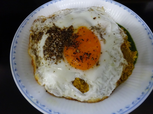 オトーさんのランチ ~ キーマカレー_b0405262_17343488.jpg