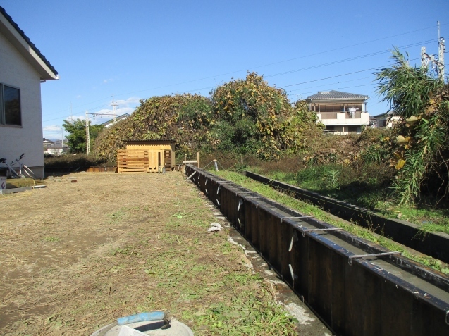 太田市でクローズド外構、エクステリア工事始まりました!_e0361918_16443546.jpg