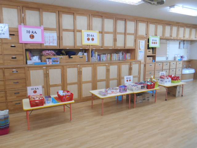 作品展とバザー_e0148419_10283579.jpg