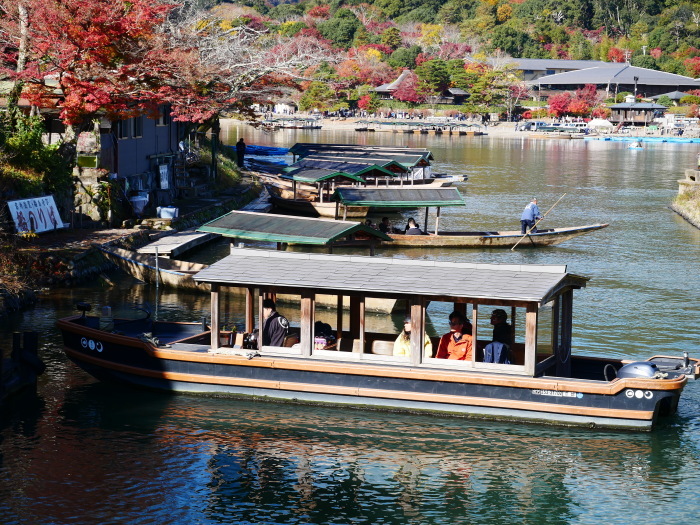 　　嵯峨・嵐山めぐり　２　　嵐山にて　　２０２４-１２-１０　００：００_b0093754_14404323.jpg