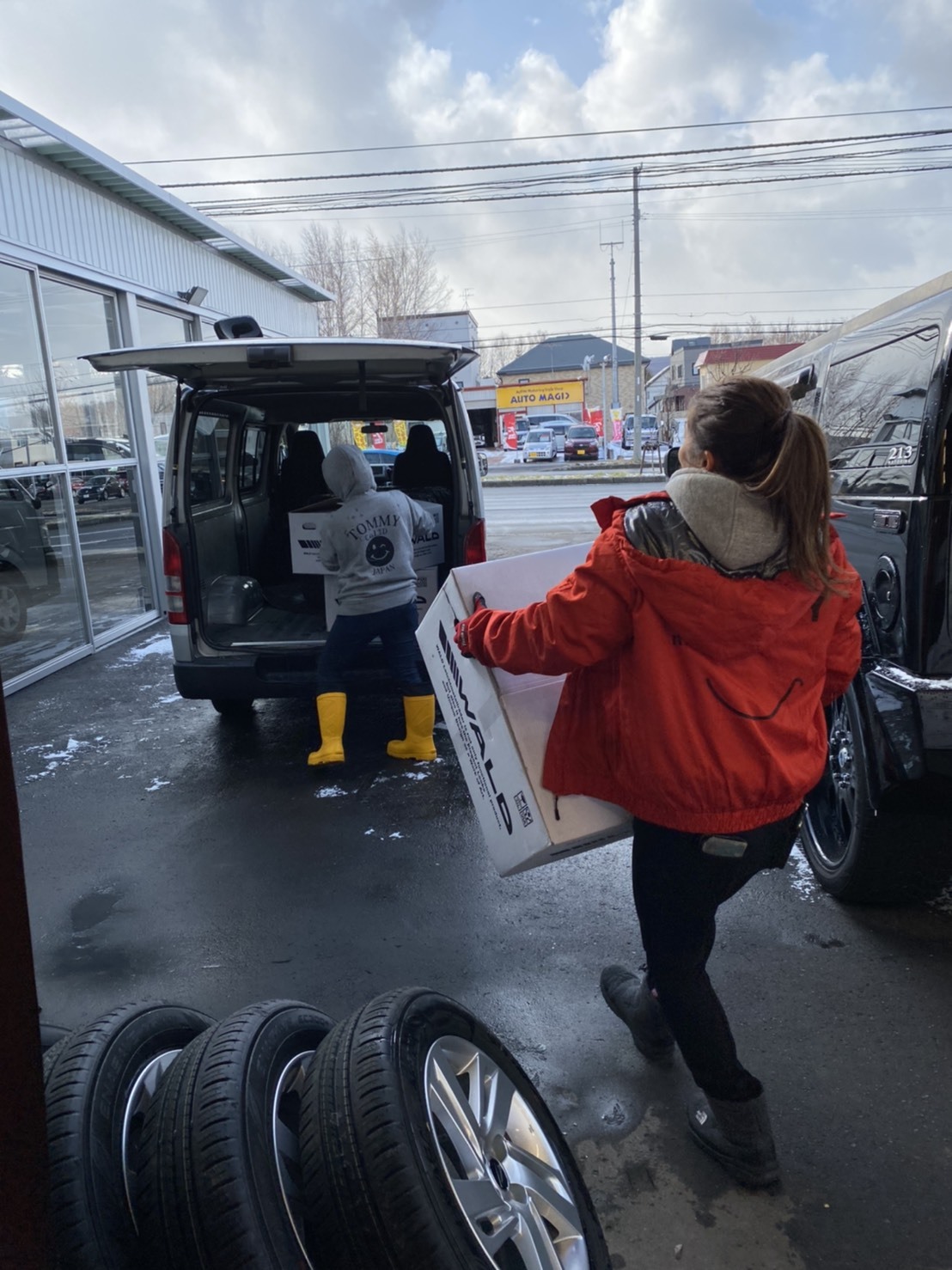 12月3日(火)本店ブログ♪ランクルプラド 30年車入庫しました✊ LX570 エスカレード ハマー_b0127002_18512839.jpg