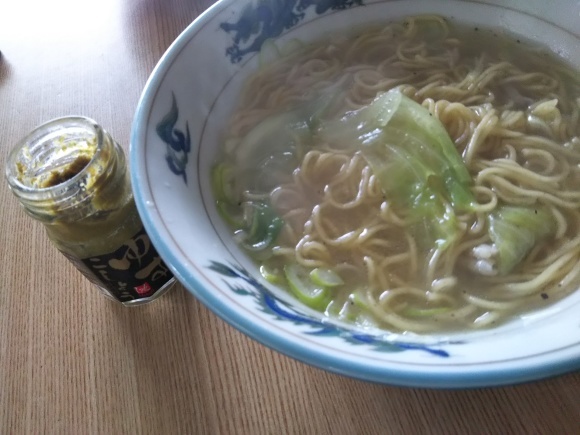 インスタントラーメンバージョンアップとチキンライス_f0316507_09273621.jpg