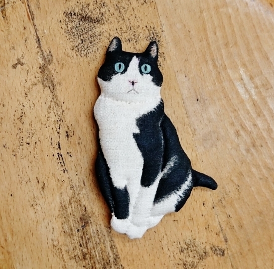 白黒猫さん&鳩サブレーの黄色いパッケージ : 工房nonaの日記2 白黒猫さん&鳩サブレーの黄色いパッケージ : 工房nonaの日記2