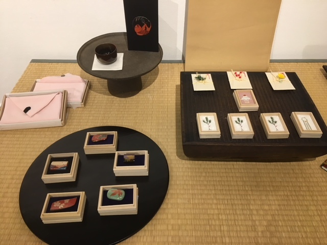 「工芸で春を迎える」初日を迎えました。_a0112812_20262187.jpg