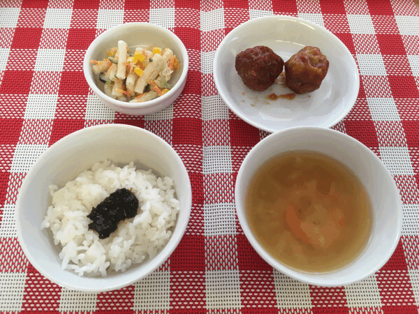 12/3の給食 お誕生日献立でした！_c0293682_20233656.gif