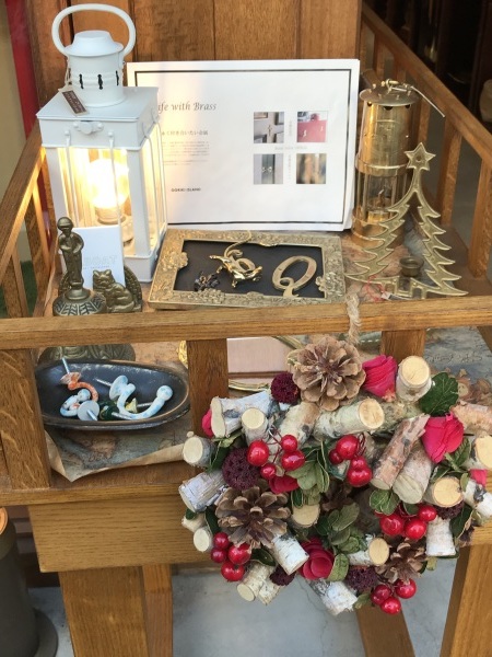 青山花茂の脇道のお店と骨董通りの新店_e0397389_13293908.jpeg