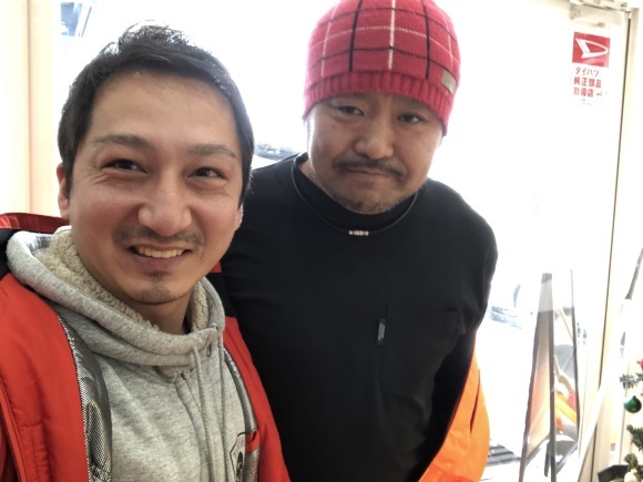 12月4日(水)本店ブログ♪フォード エクスプローラーリミテッド♪ ランクル アルファード ハマー _b0127002_18422762.jpg