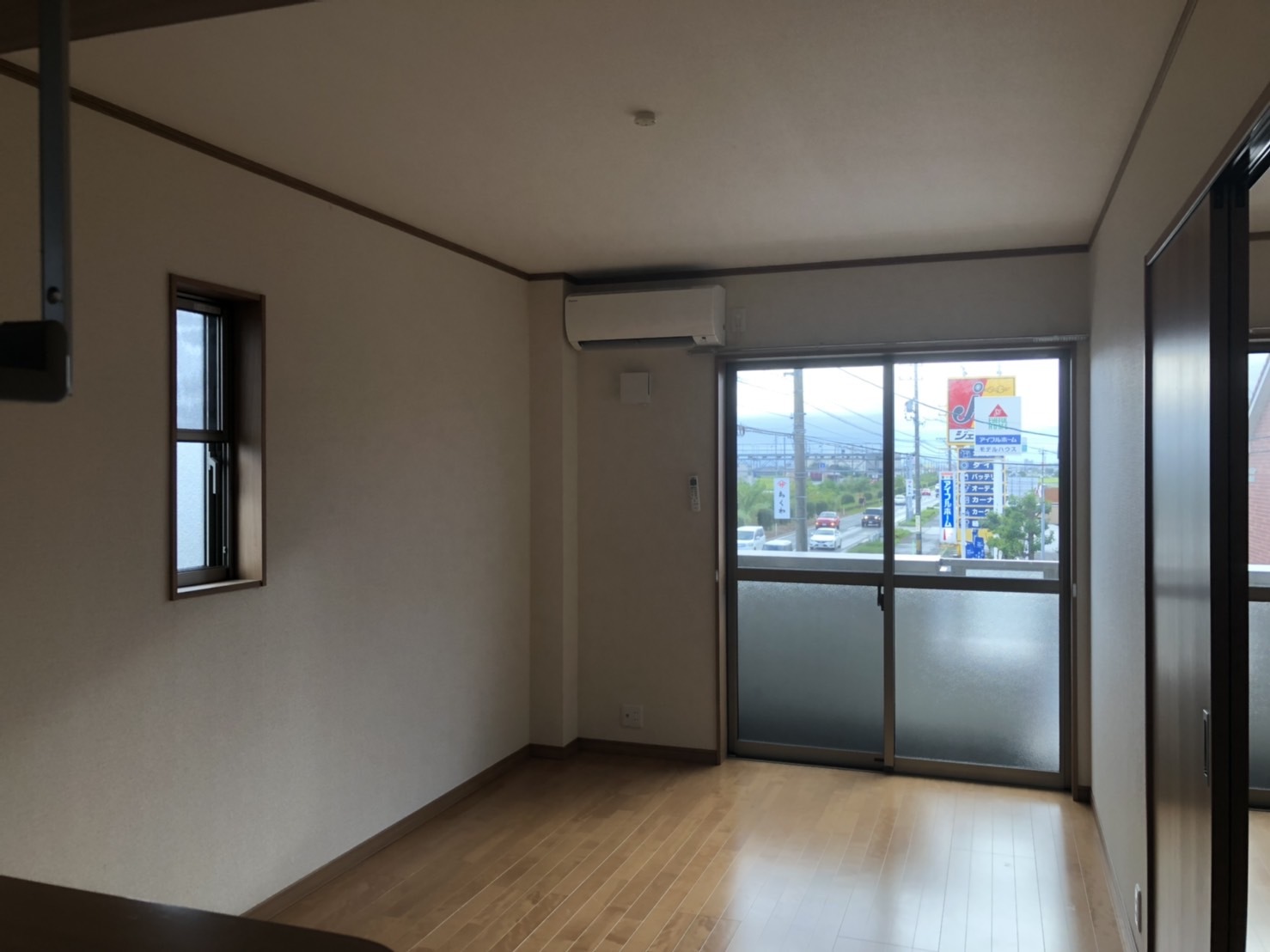 アイラッシュサロンもBALI風に!!_e0180405_21021476.jpg