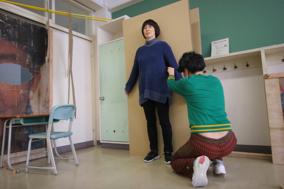 【おとどけアート 松田朕佳×もみじの丘小学校】11/29 5日目:宇宙人襲来_a0062127_14143221.jpg