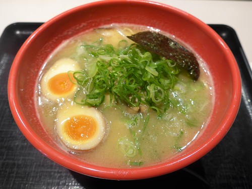 神戸・三宮「ラーメンたろう トアロード店」へ行く。_f0232060_0275754.jpg