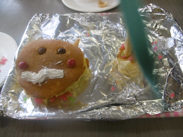12月はクリスマスケーキ!_c0151470_22283583.jpg